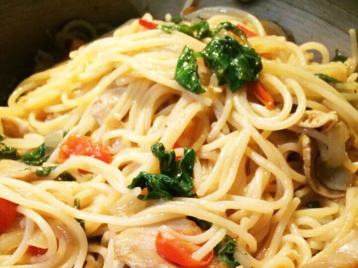 Kräuterseitlinge, Mangold und Spaghetti