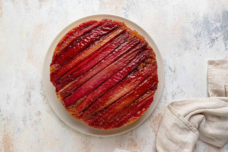 Umgestülpter Rhabarber Kuchen
